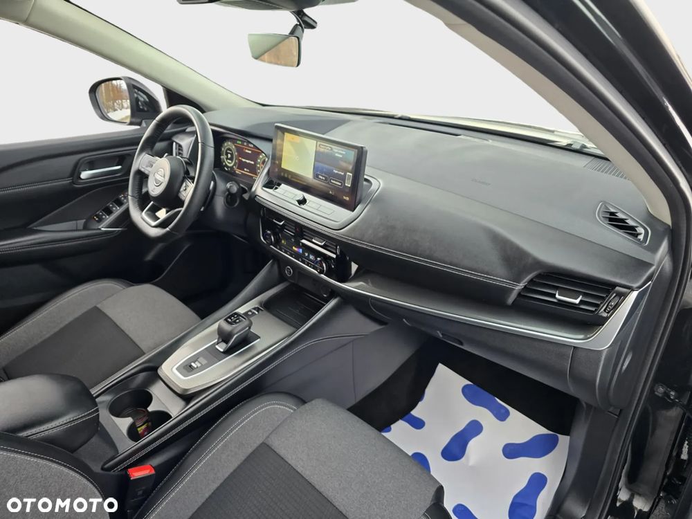 Nissan Qashqai 1.3 DIG-T N-Connecta DCT - 21