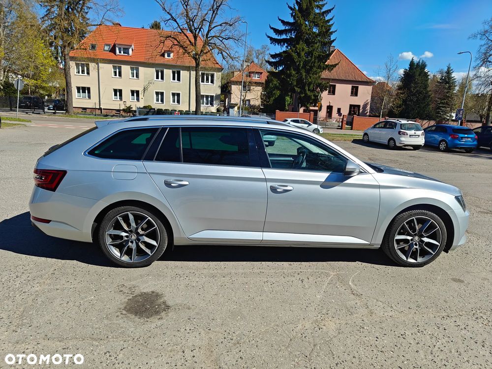 Skoda Superb 1.8 TSI Style - 16