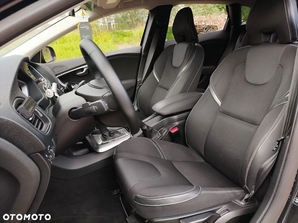 Volvo V40 D3 Kinetic - 12