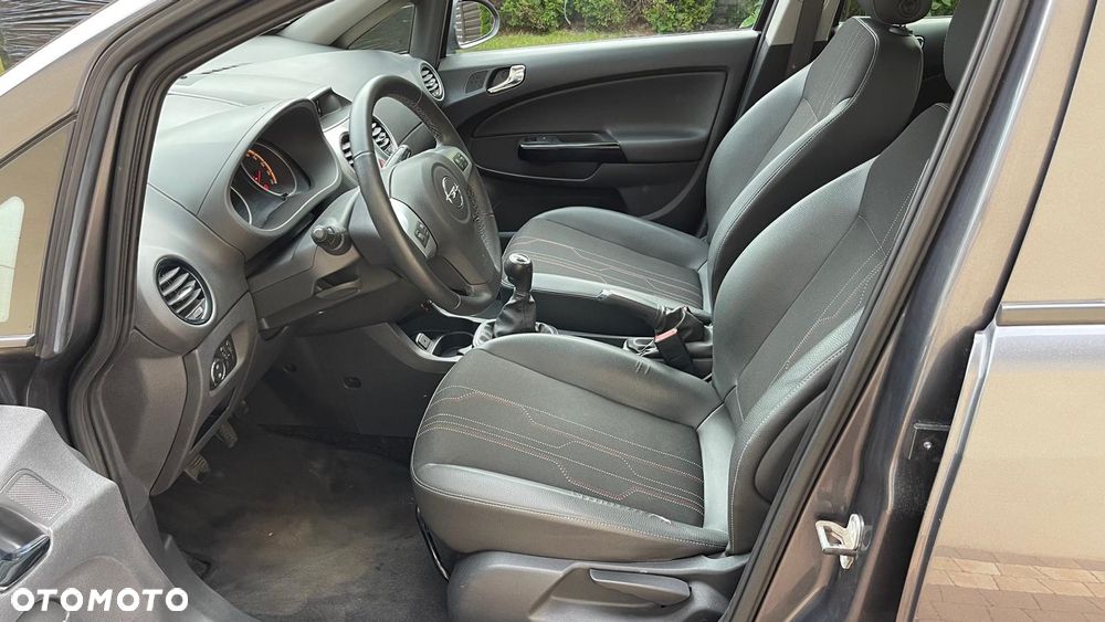 Opel Corsa 1.4 16V Sport - 13