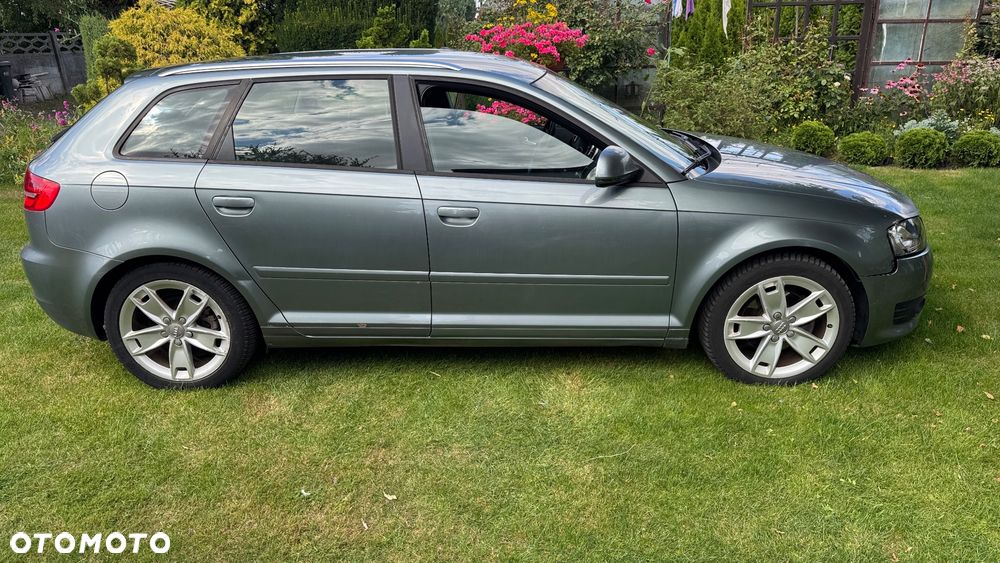 Audi A3 Sportback - 6