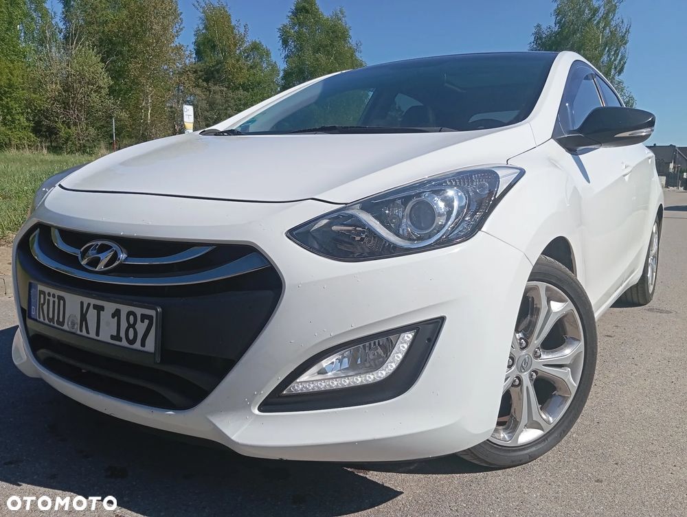 Hyundai i30 blue 1.6 CRDi YES Gold - 2