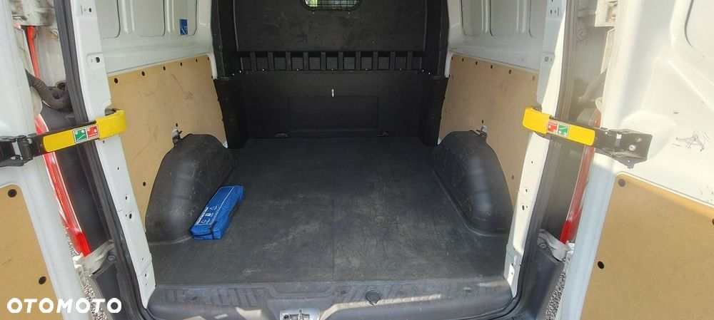Ford Transit Custom - 15