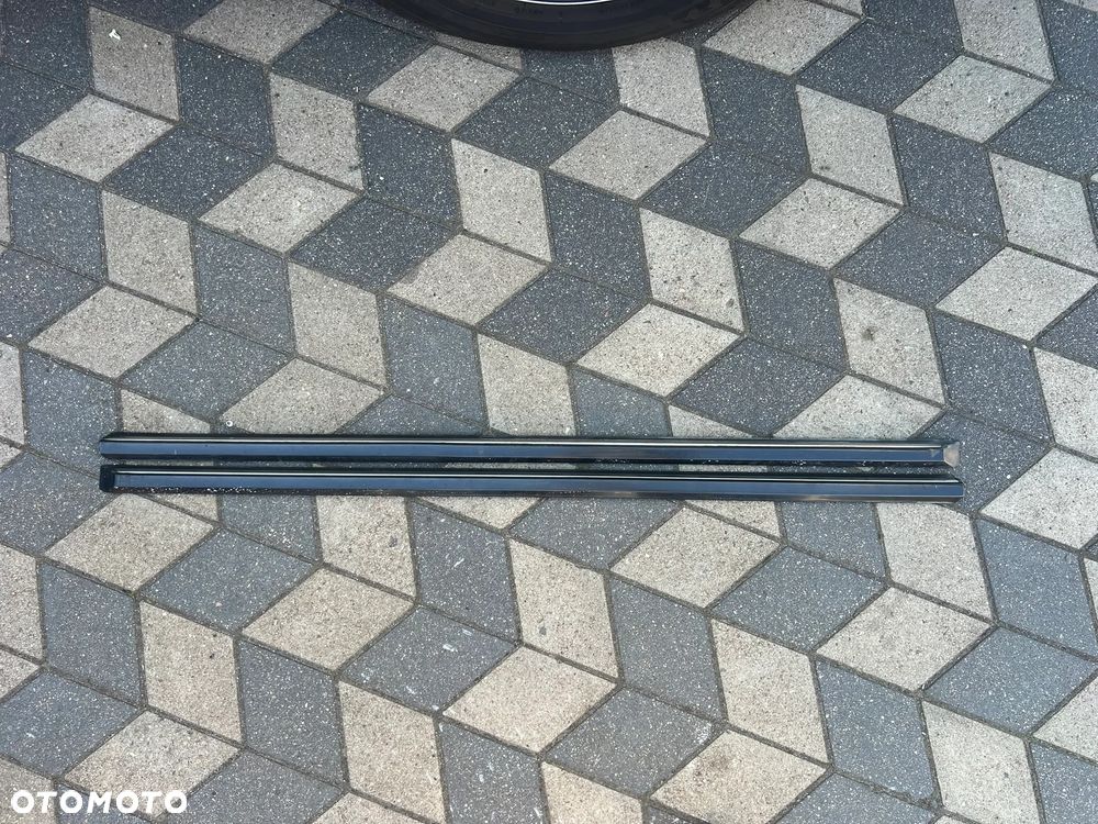 Bmw e30 listwy drzwi coupe