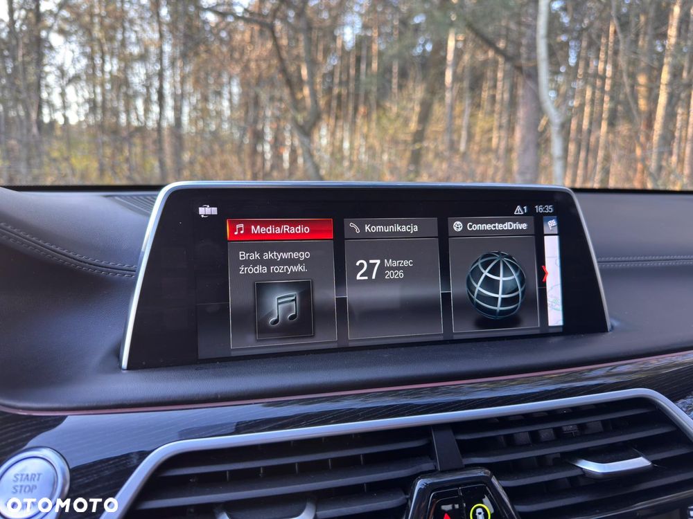 BMW Seria 7 750i xDrive - 2