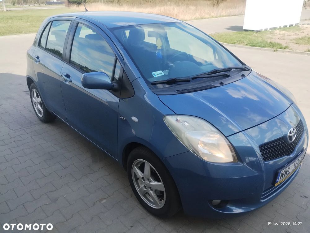 Toyota Yaris - 1