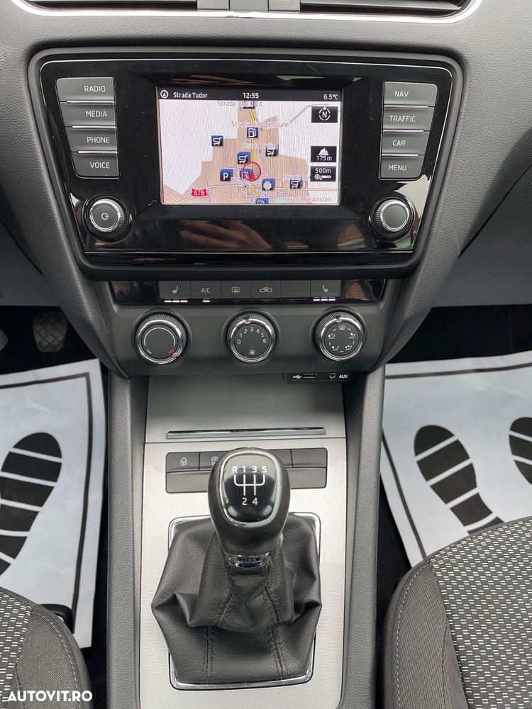 Skoda Octavia 1.6 TDI DPF Active Green tec - 20