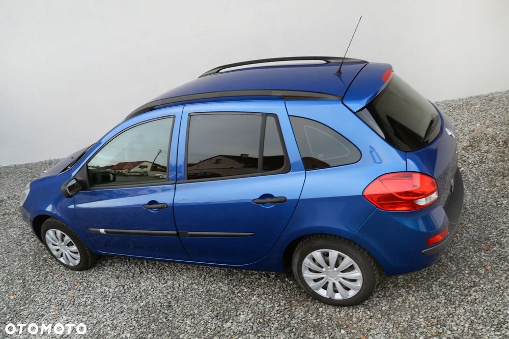 Renault Clio 1.2 16V Confort Privilege - 15
