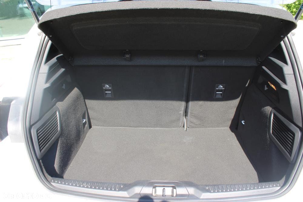 Ford Focus - 25