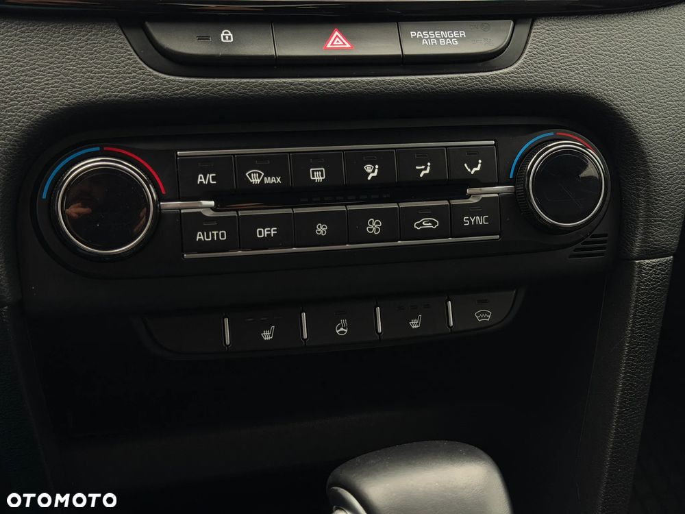 Kia Ceed 1.5 T-GDI Business Line DCT - 21
