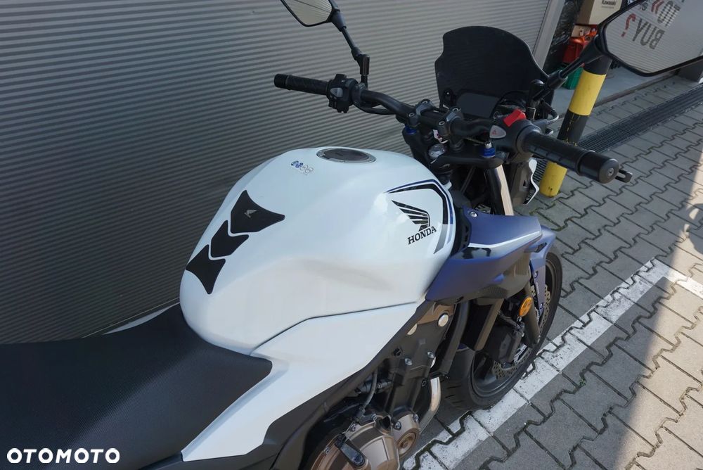 Honda CB - 8