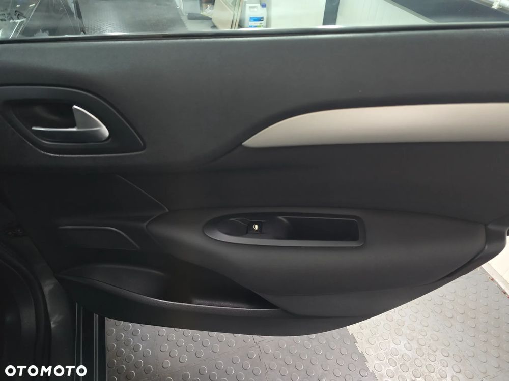 Citroën C4 VTi 120 Style - 19