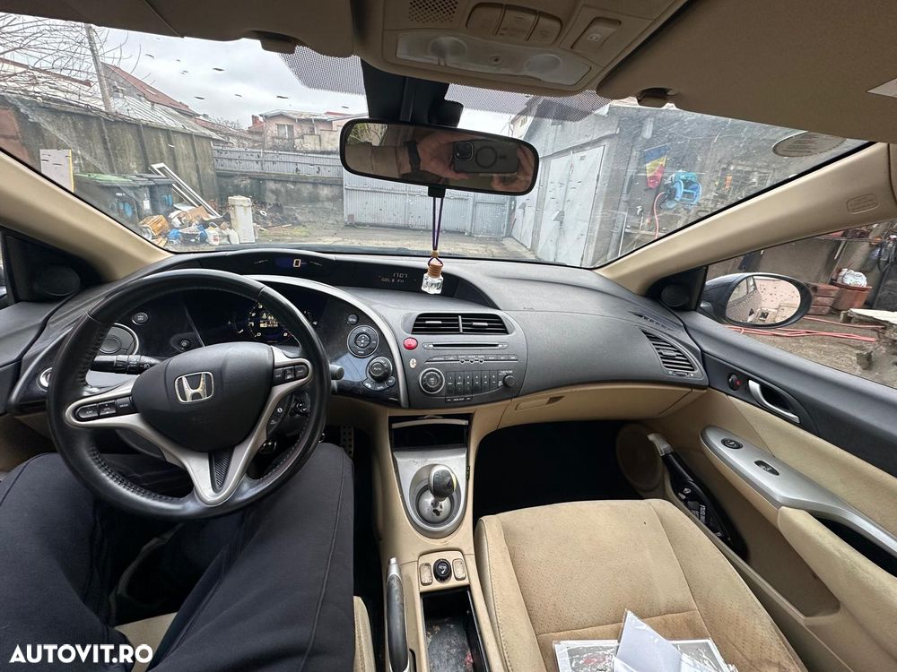 Honda Civic 1.8 SOHC i-VTEC MT GT - 11