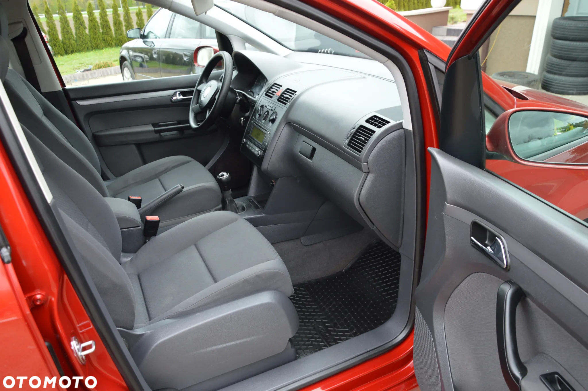 Volkswagen Touran 1.9 TDI Basis - 8