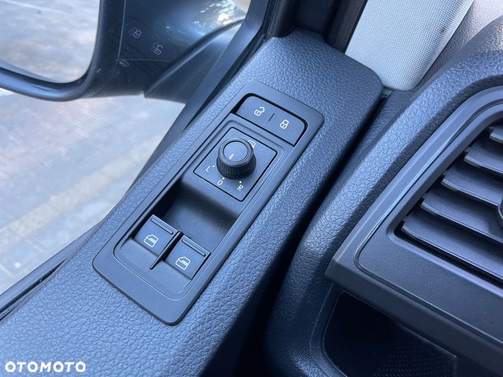 Volkswagen Caravelle 2.0 TDI L1 Highline DSG - 24