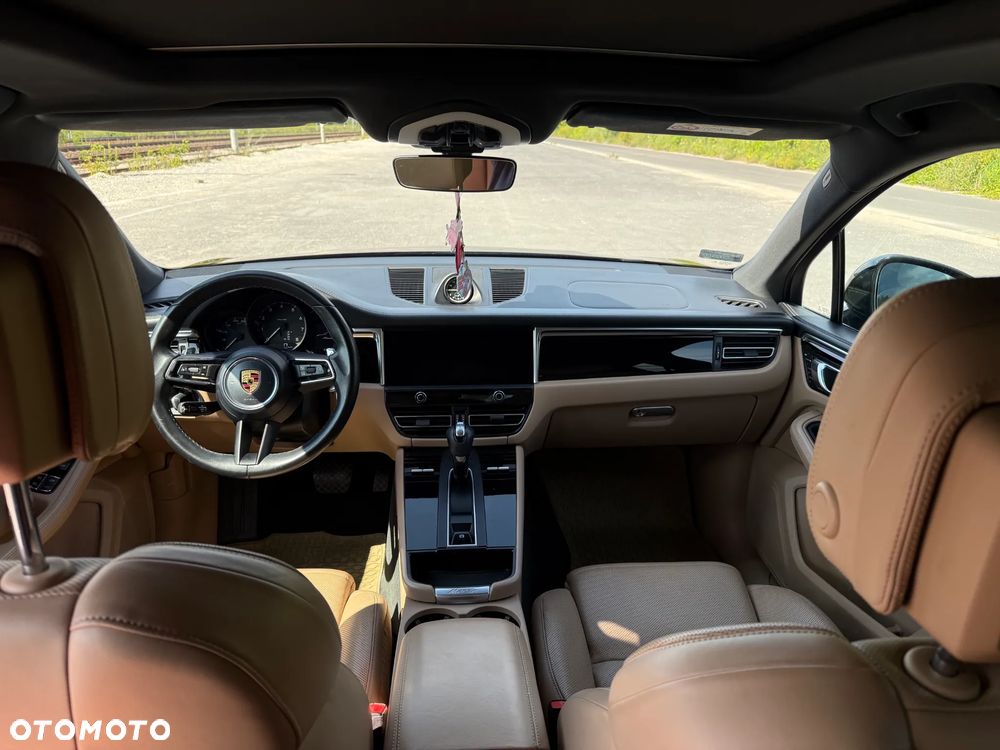 Porsche Macan Standard - 12