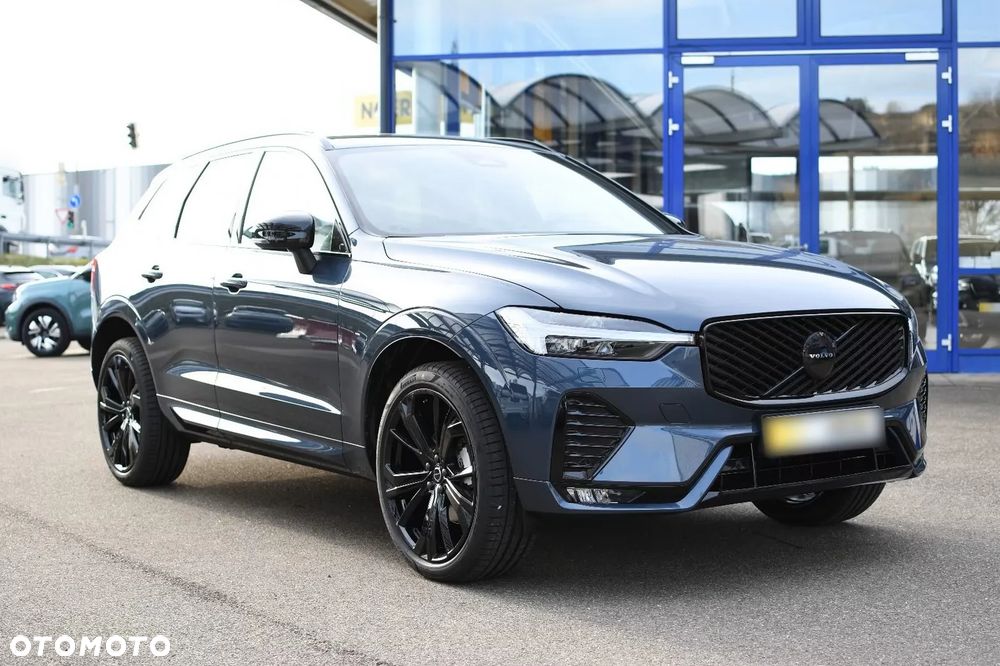 Volvo XC 60 B5 B AWD Plus Black Edition - 36