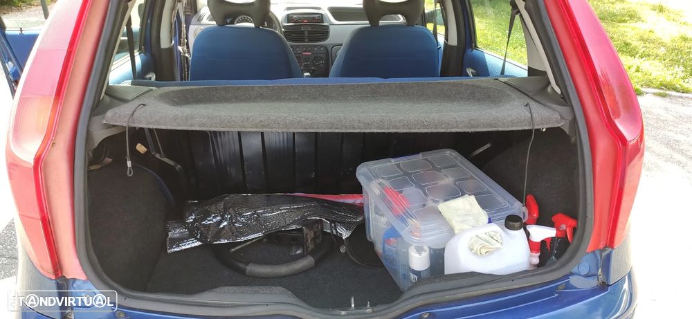 Fiat Punto 1.2 ELX - 12