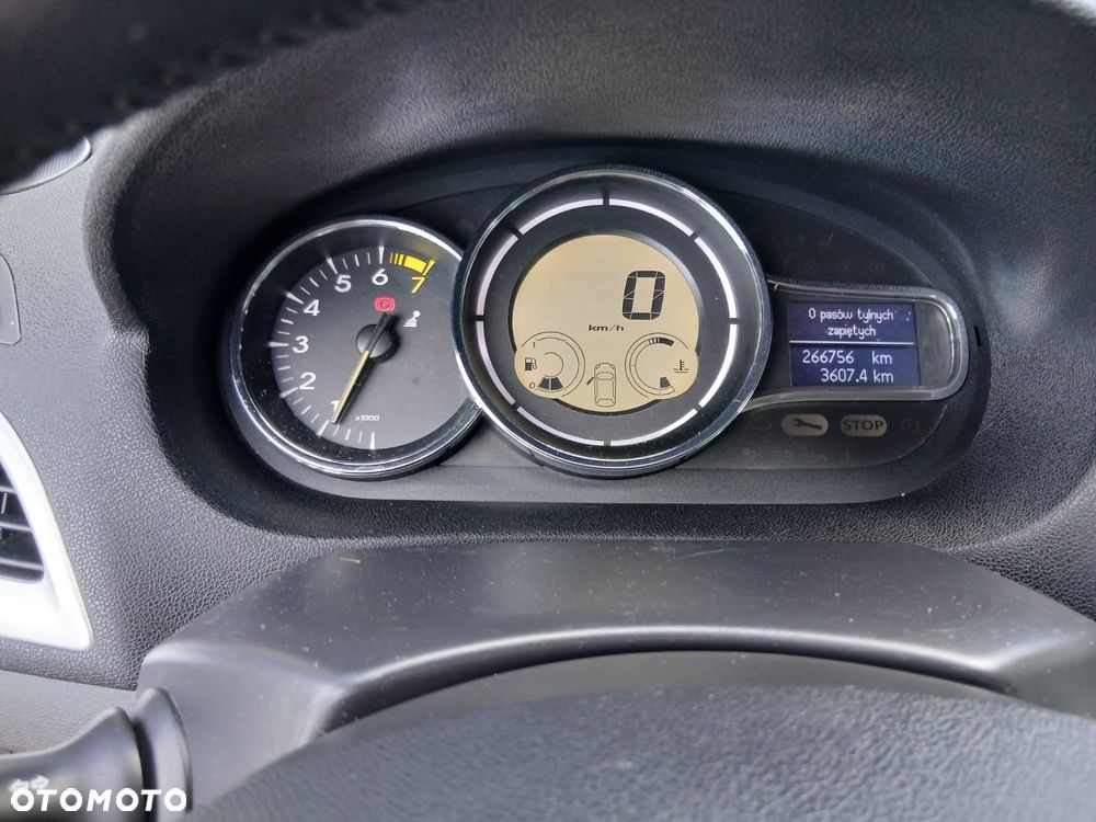 Renault Megane 1.6 16V 110 Dynamique - 29
