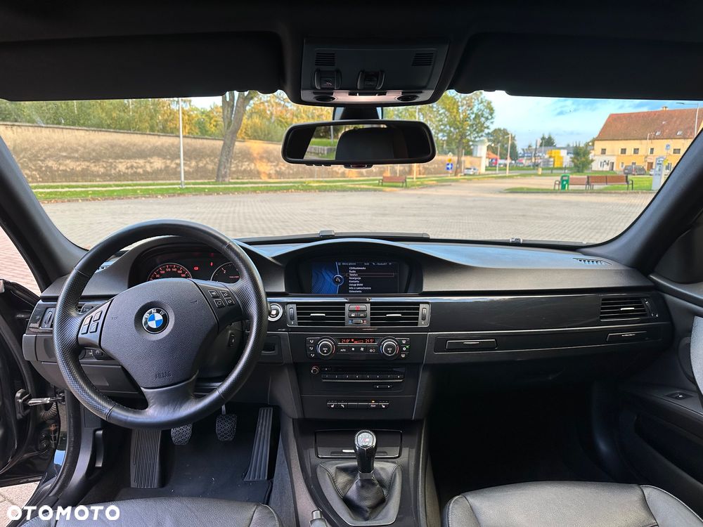 BMW Seria 3 320d DPF - 25