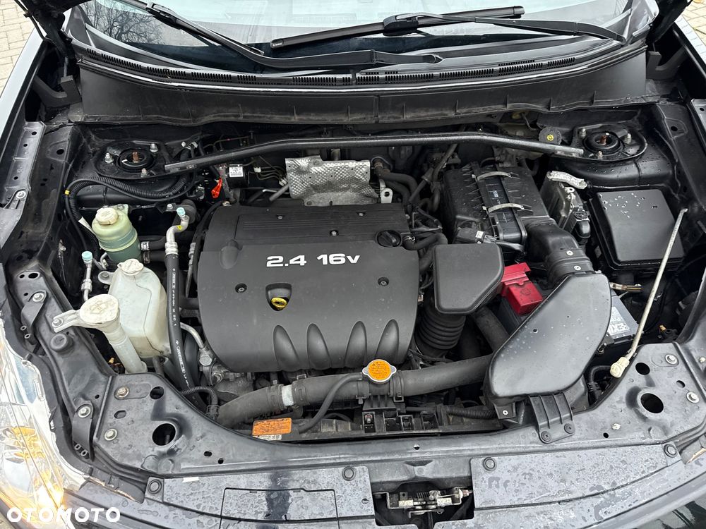 Peugeot 4007 5-Sitzer Sport - 19