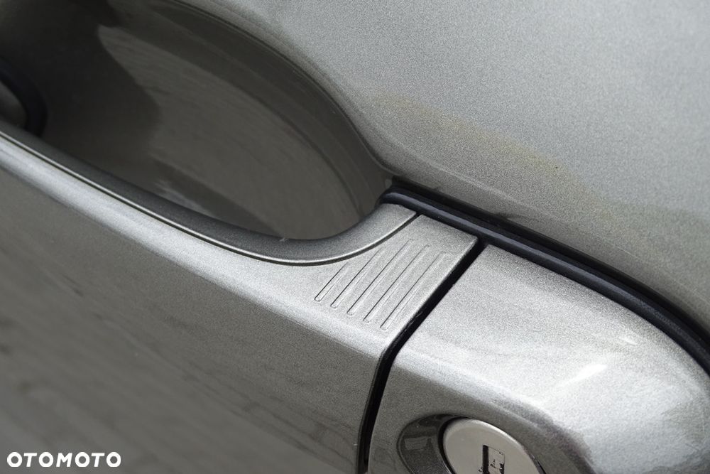 BMW Seria 3 320d xDrive Luxury Line sport - 16