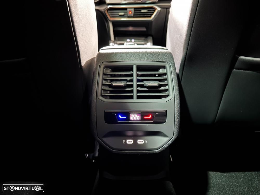 Cupra Formentor 1.4 e-Hybrid DSG VZ - 22