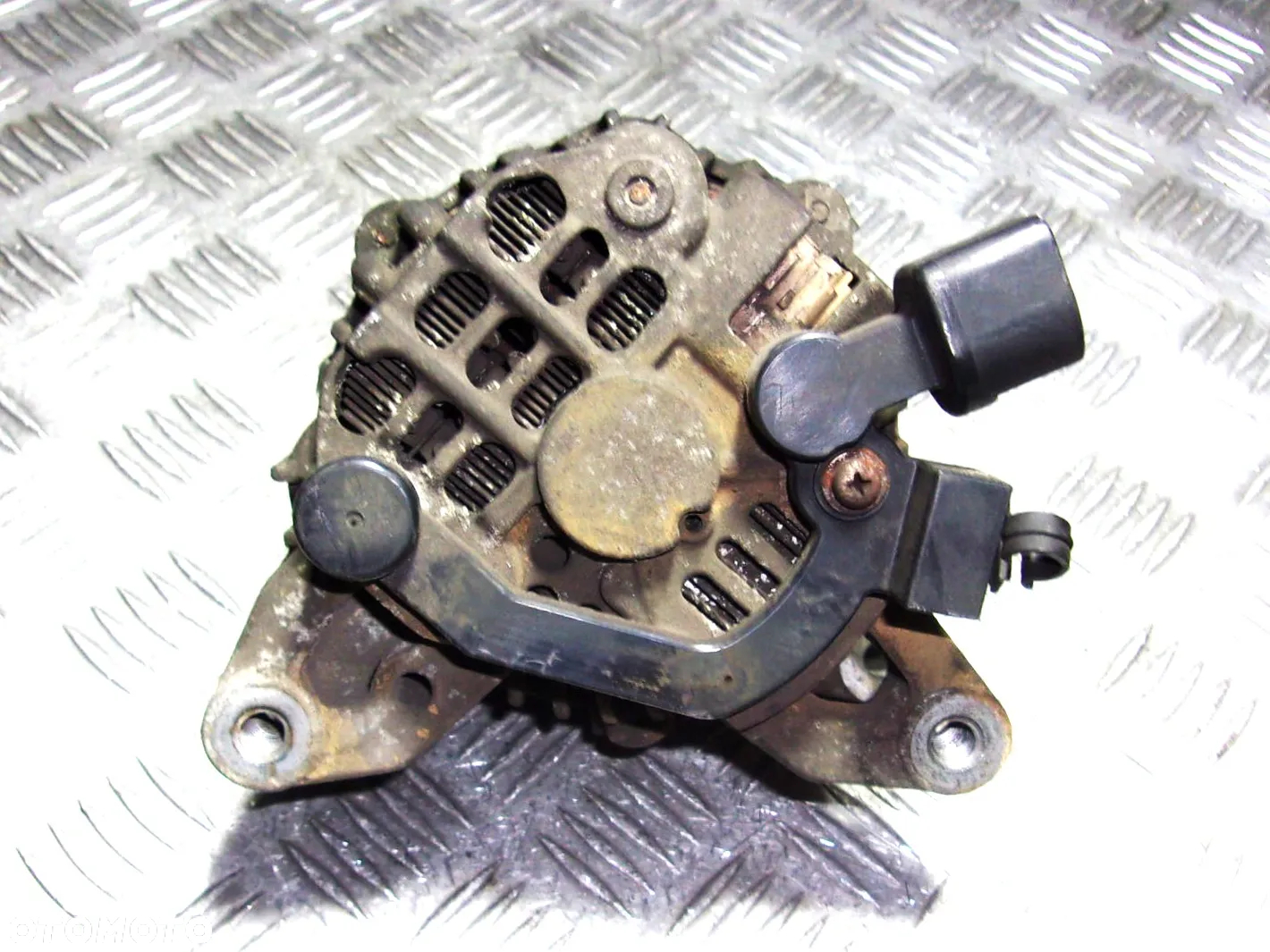 Citroen C4 I Berlingo Peugeot 307 Partner alternator 1.1 1.4 1.6 / 1.9D - 3