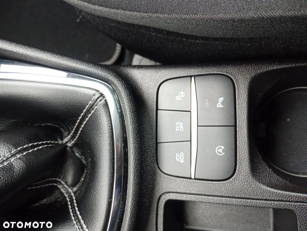 Ford Fiesta 1.0 EcoBoost S&S TITANIUM - 30