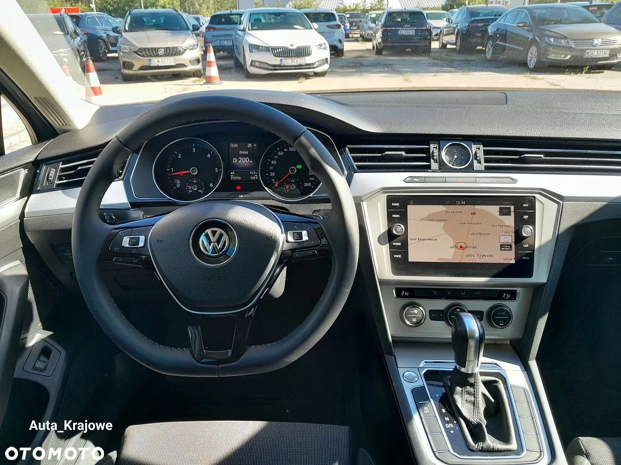 Volkswagen Passat 2.0 TDI BMT Comfortline DSG - 10