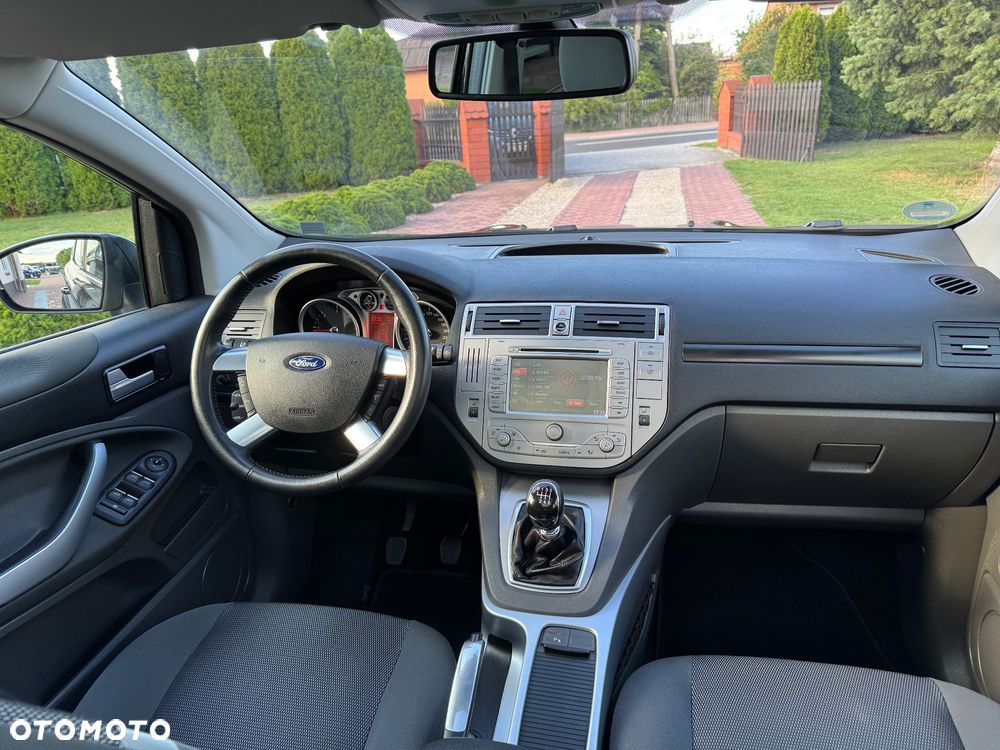 Ford Kuga 2.0 TDCi 4x4 Titanium - 21