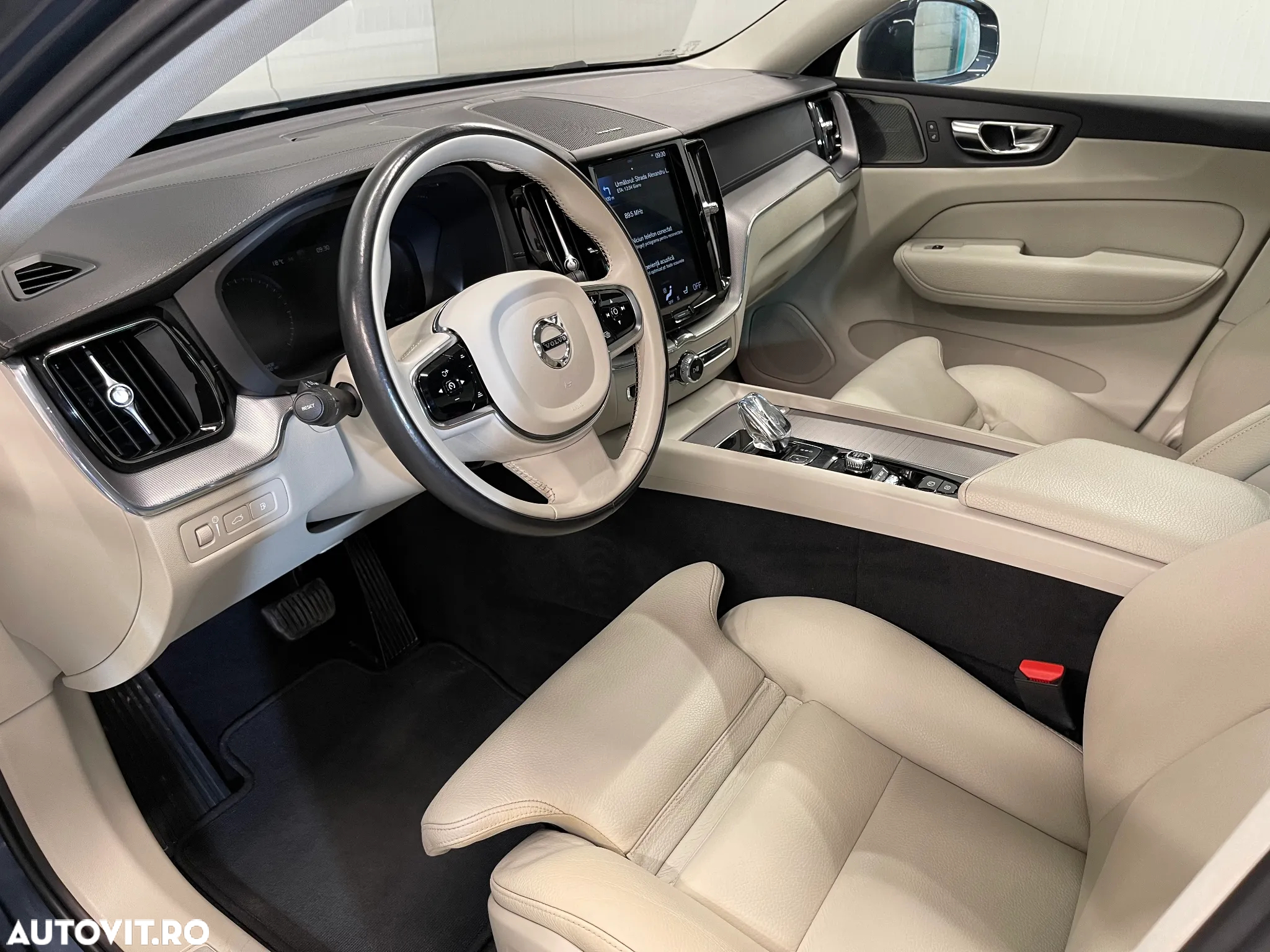 Volvo XC 60 Recharge T8 Twin Engine eAWD Inscription - 5