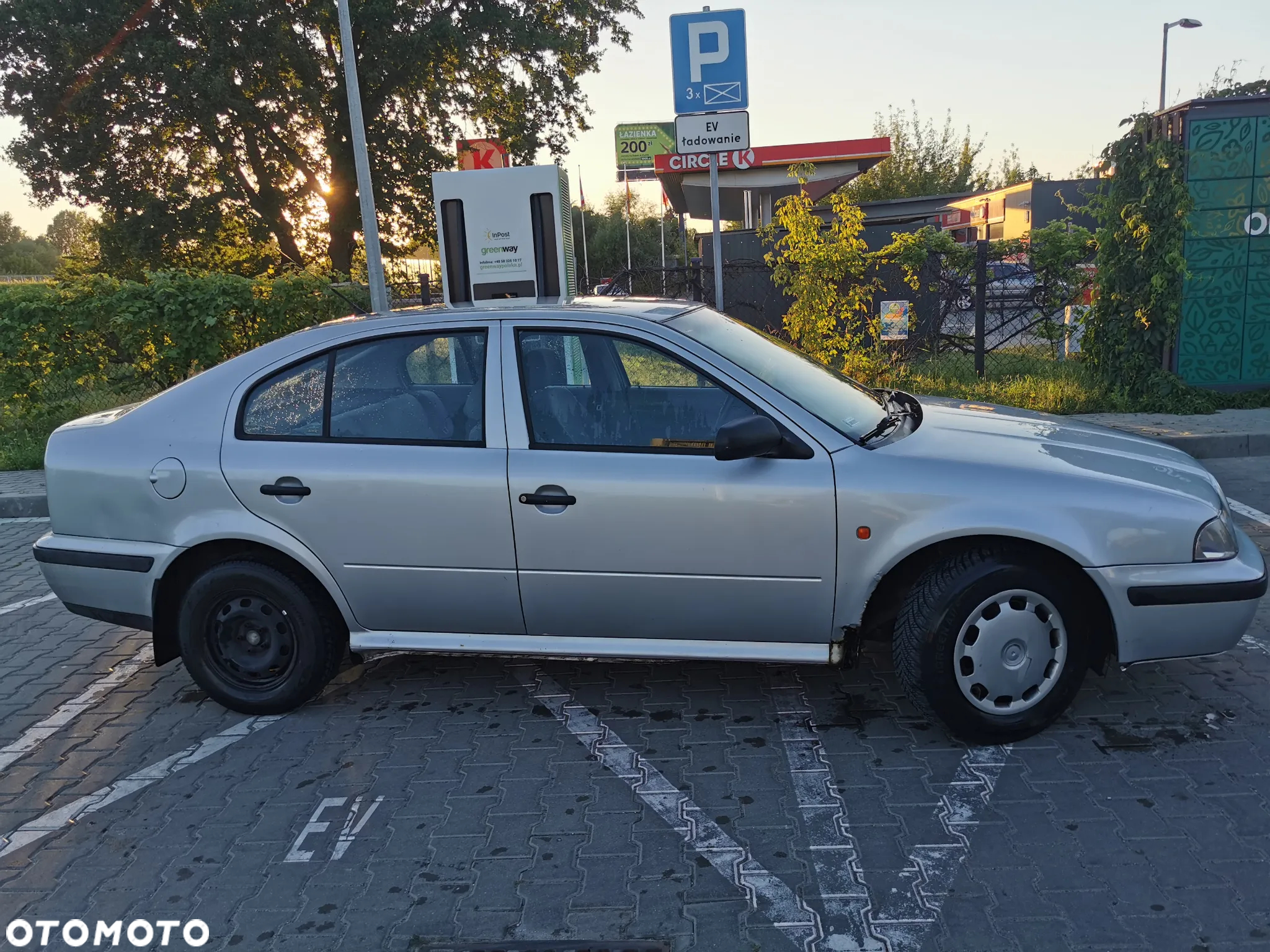 Skoda Octavia 1.6 LX - 11