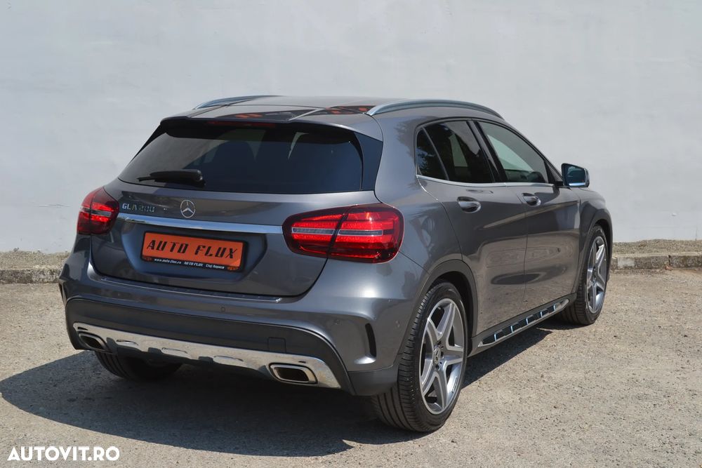 Mercedes-Benz GLA 200 7G-DCT AMG Line - 7