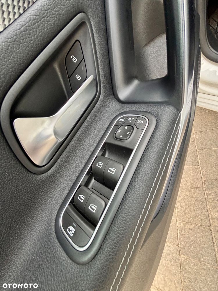 Mercedes-Benz Klasa A 180 7G-DCT - 15