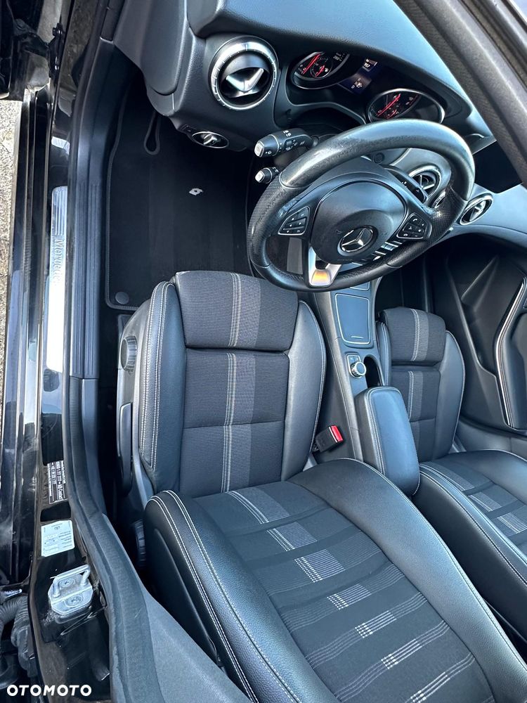 Mercedes-Benz CLA 220 d 7G-DCT - 21