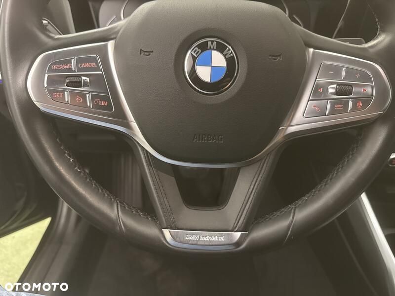 BMW Seria 3 318i - 13