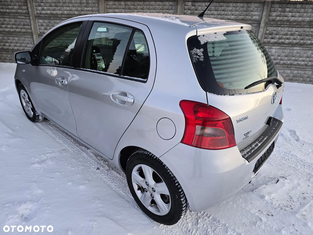 Toyota Yaris 1.3 VVT-i Multi Mode Executive - 8