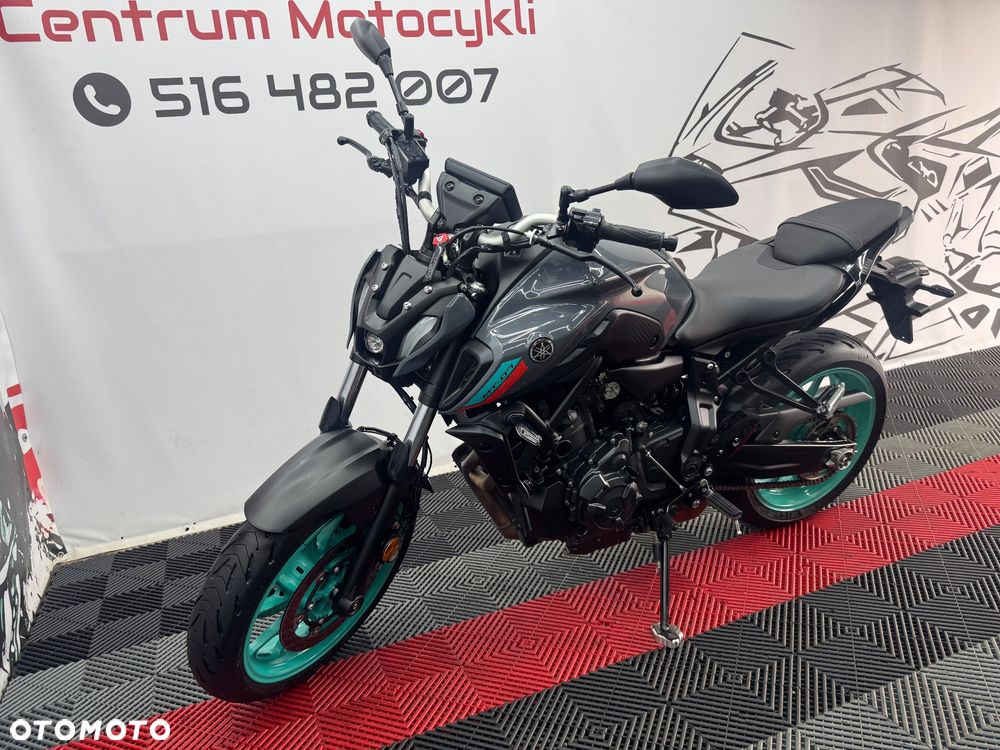 Yamaha MT - 7