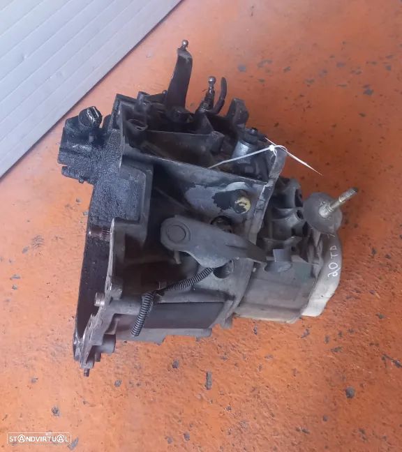 Caixa de Velocidades Citroen Berlingo/Peugeot Partner 1.9D Ref: 20TD70 - 3