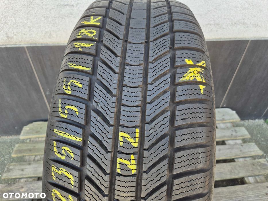 1x OPONA ZIMOWA 235/55/18 CONTINENTAL Winter Cont. 100H 7,5MM - 2