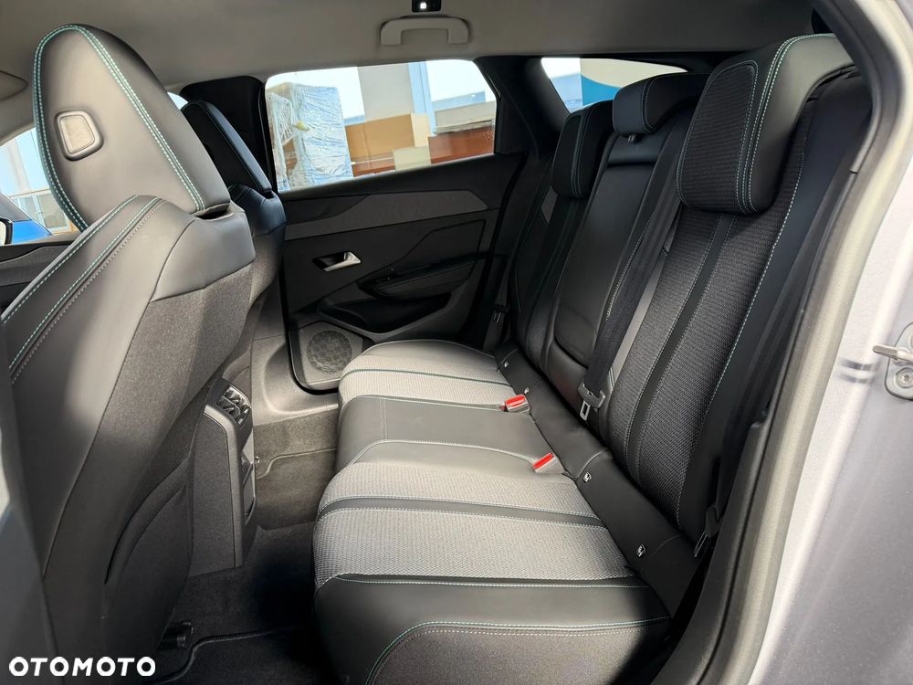 Peugeot 308 1.2 PureTech Allure S&S EAT8 - 10