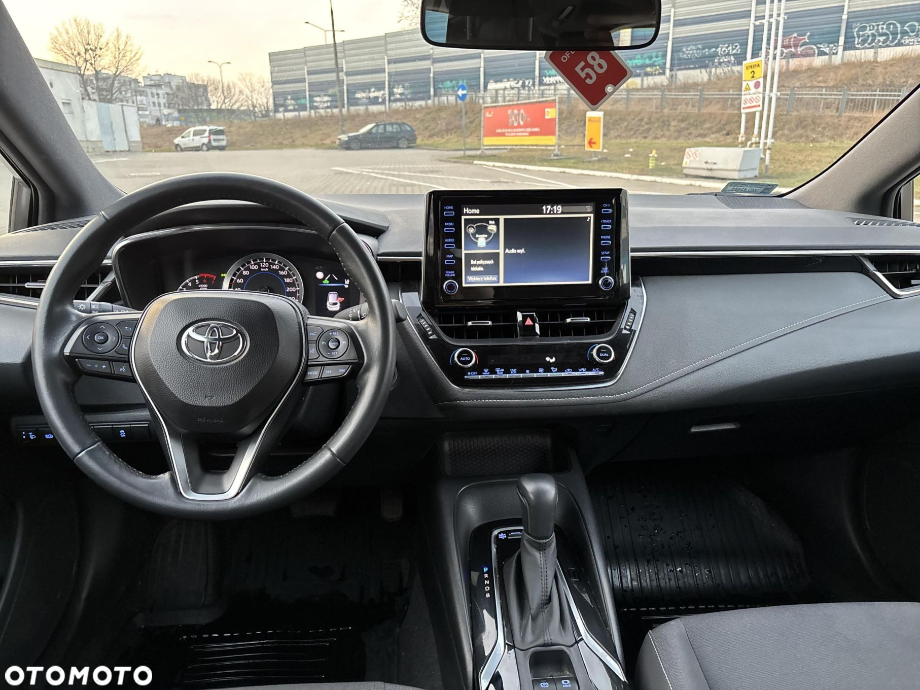 Toyota Corolla - 11