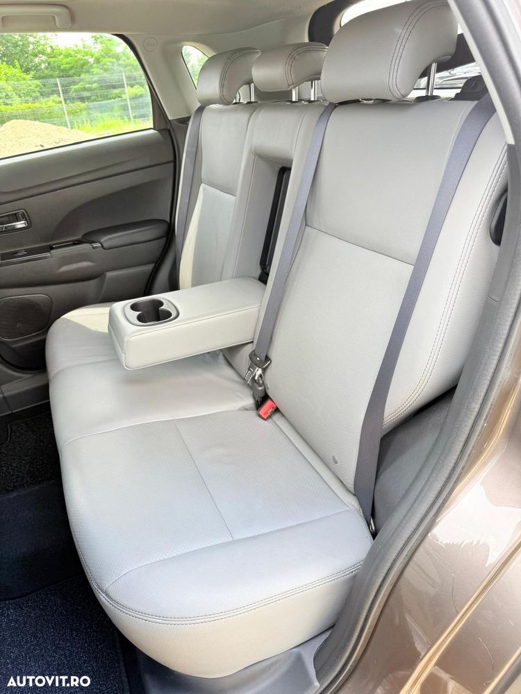 Peugeot 4008 1.8 HDI FAP STT Allure - 13