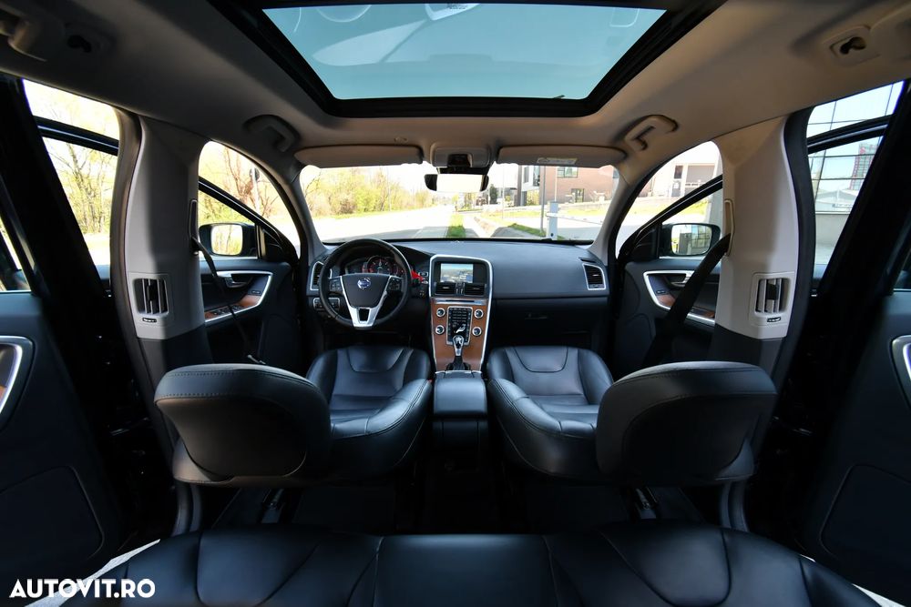 Volvo XC 60 D5 AWD Geartronic Summum - 34