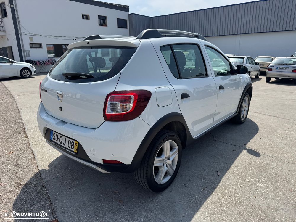 Dacia Sandero 0.9 TCe Stepway 124g - 3