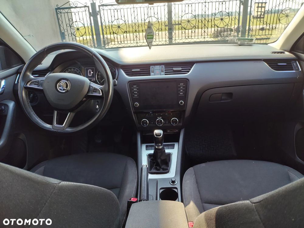 Skoda Octavia 2.0 TDI Style - 14