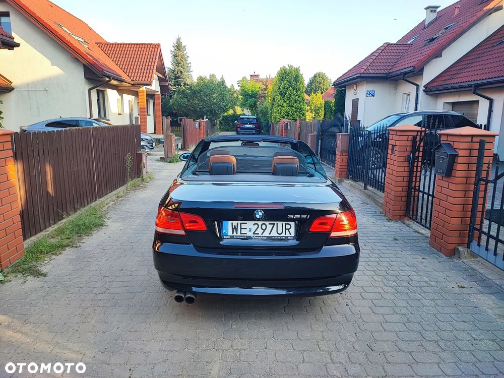 BMW Seria 3 325i - 6