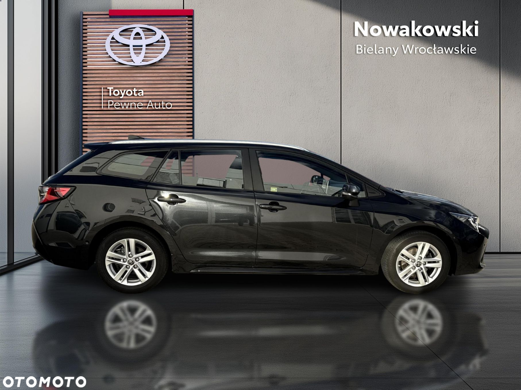 Toyota Corolla - 6