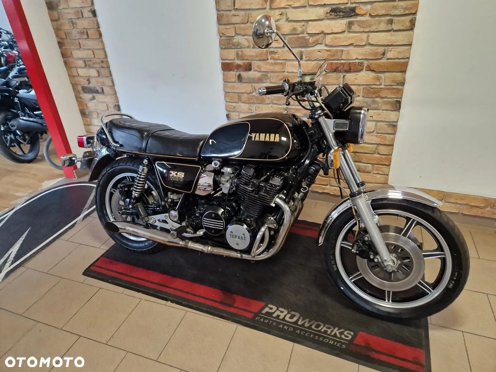 Yamaha XS - 4